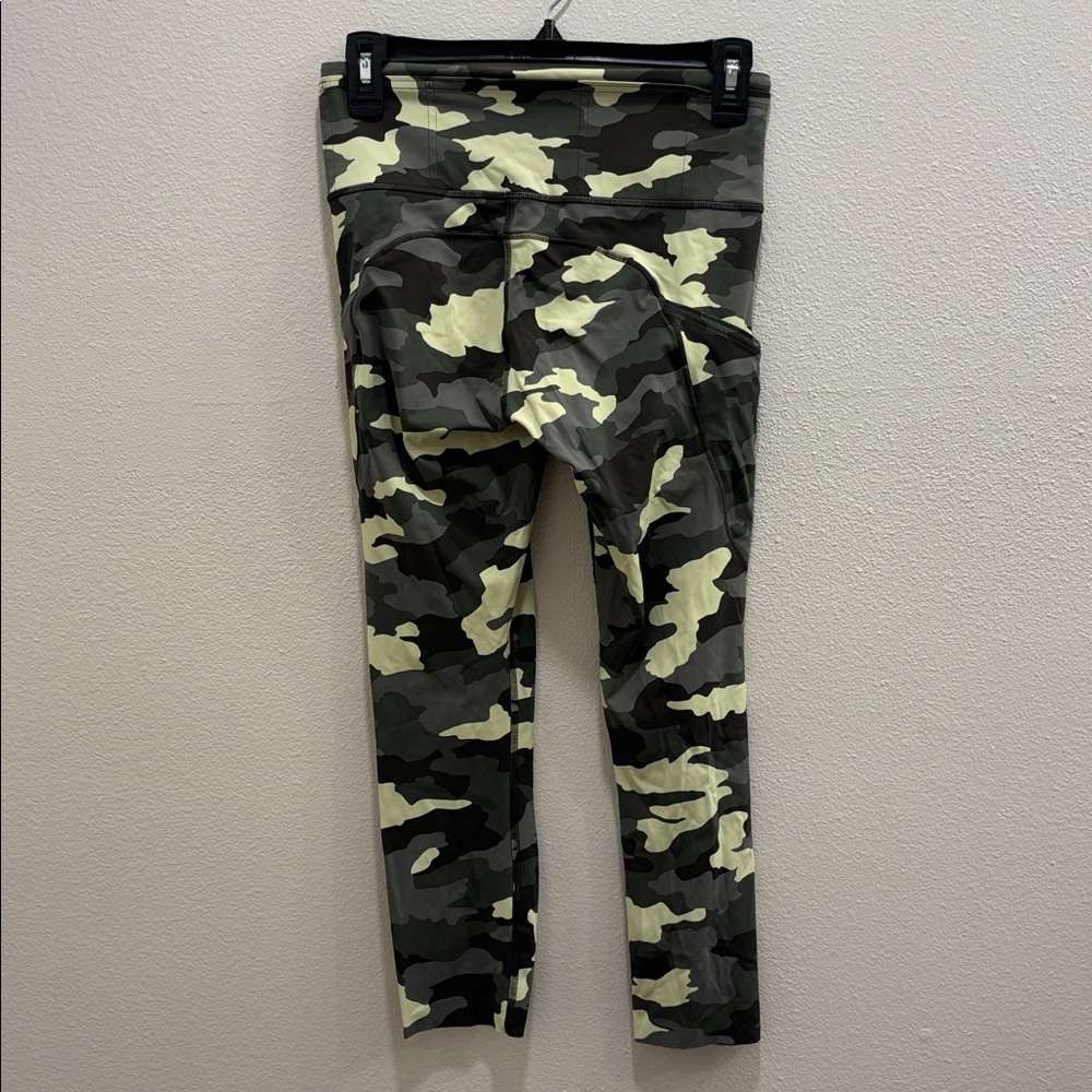 Lululemon Fast and Free High Rise Crop 23" Heritage 365 Camo Crispin Green Multi - Picture 7 of 9